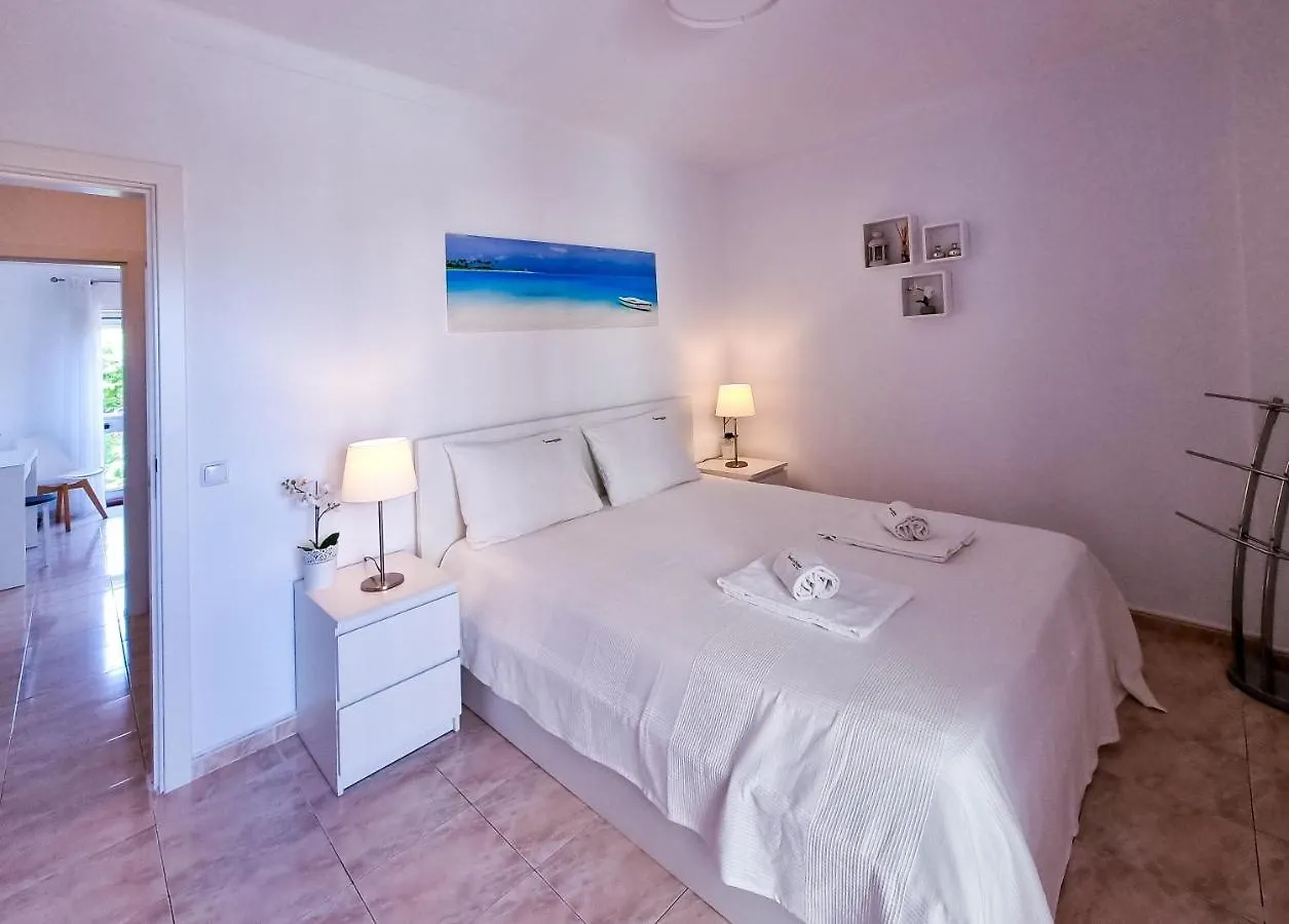 Flh Faro Spacious Flat With Balcony Daire
