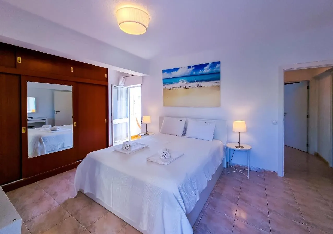 Flh Faro Spacious Flat With Balcony Apartment 0*,